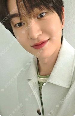 SHINee WORLD VII [E.S.S.A.Y] OVERSIZED SHIRT SET ONEW photocard image