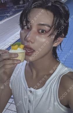 UNIQUE HMV Exclusive INTAK photocard image