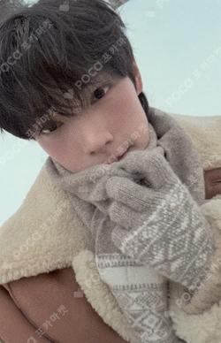 1st PHOTO BOOK [WHITE LETTERS] APPLEMUSIC CHUEI LI YU photocard image