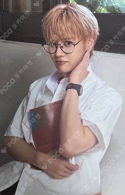 2026 SEASON'S GREETINGS RANDOM TRADING CARD SET A ver. KUN photocard image