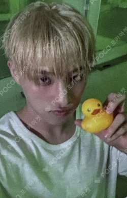 UNIQUE Photobook Ver. hello82 Exclusive