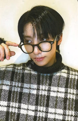 NEXZ X TOWER RECORDS CAFE YU photocard image