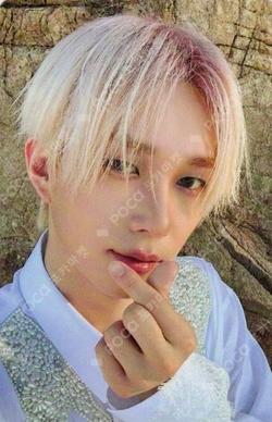 UNIQUE Compact Ver. APPLEMUSIC THEO photocard image