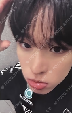 COLOR YIZHIYU RIKU photocard image