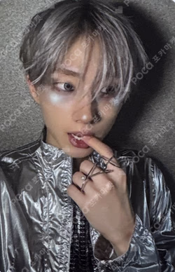 UNIQUE POP-UP Exclusive JIUNG photocard image