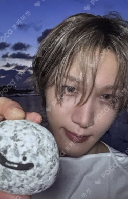 UNIQUE Compact Ver. hello82 Exclusive