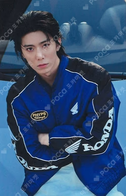 LOVE RACE FNC STORE HWIYOUNG photocard image