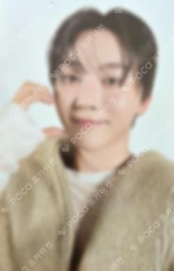 Serenade LP WEVERSE SEUNGKWAN photocard image