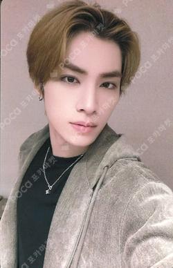NCT XIAOJUN photocard image