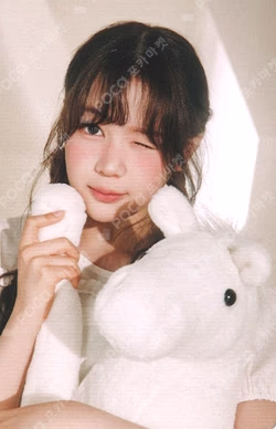 2026 SEASON'S GREETINGS RANDOM TRADING CARD SET B ver. YE-ON photocard image