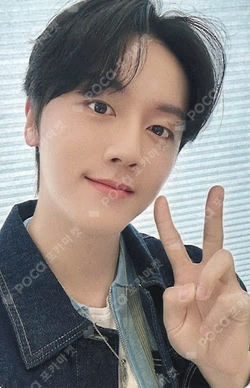 Sequence YIZHIYU YOUNGBIN photocard image