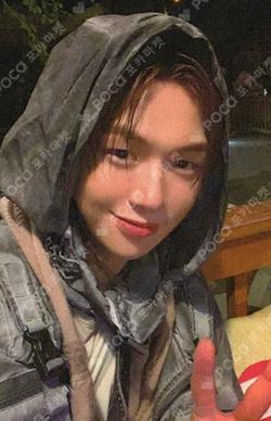 REALIEZ A ver. KANG DANIEL photocard image