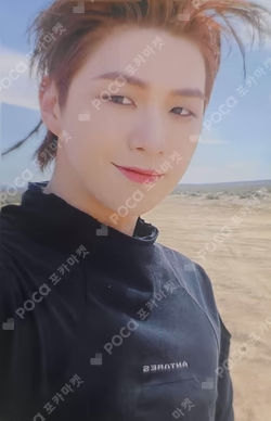 REALIEZ B ver. KANG DANIEL photocard image