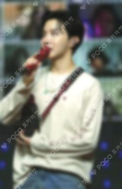 Mic Badge