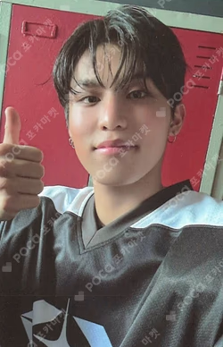 TREASURE 2025 SEASON’S GREETINGS TREASURE PROFILE PHOTO SET PARK JEONG WOO photocard image