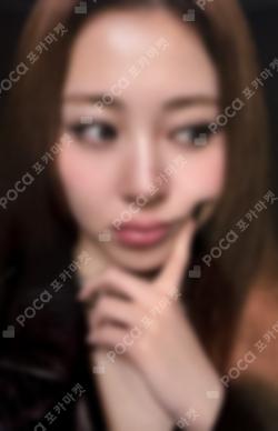 LE SSERAFIM 'FILM PHOTOBOOK : Dear, FEARNOT' HUH YUNJIN photocard image
