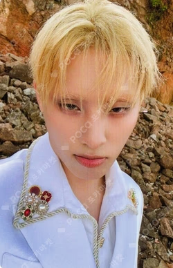 UNIQUE Light Keyring Ver. KTOWN4U