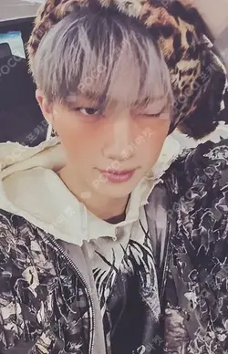 UNIQUE A Ver. JIUNG photocard image