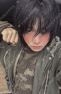 UNIQUE hello82 POP-UP Exclusive