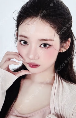 Banila Co RORA photocard image