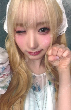 &Our Vibe JUMP UP MEI photocard image