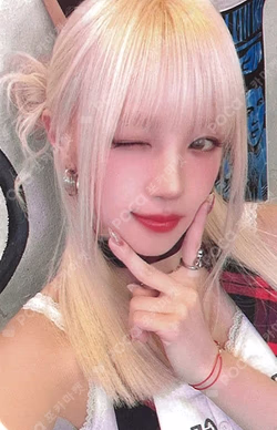 We are DEAR MY MUSE LUCKY DRAW YUQI photocard image