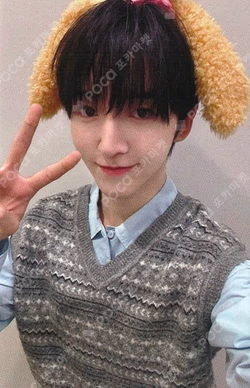 My First Flip JUMP UP Donghyeon photocard image