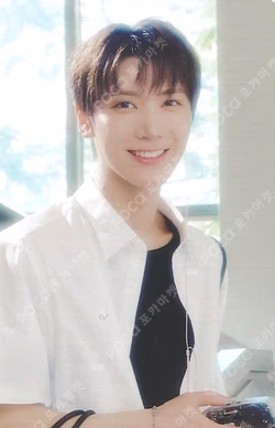 2026 SEASON'S GREETINGS TEN photocard image