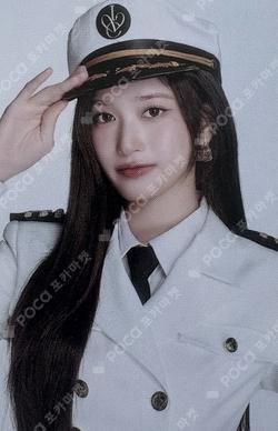 2026 IVE THE 4TH FAN CONCERT < DIVE into IVE > RANDOM PHOTOCARD PACK LEESEO photocard image