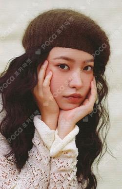 2026 SEASON'S GREETINGS RANDOM TRADING CARD SET B ver. YERI photocard image