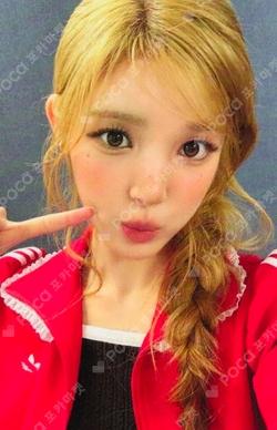 FOCUS APPLEMUSIC LUCKY DRAW YUHA photocard image