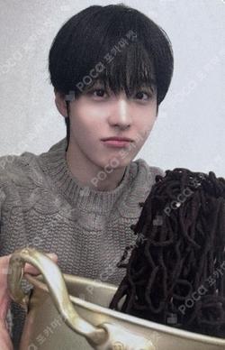 1'ONLY Hellolive shop Seong Min photocard image