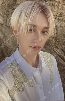 UNIQUE Light Keyring Ver. THEO photocard image