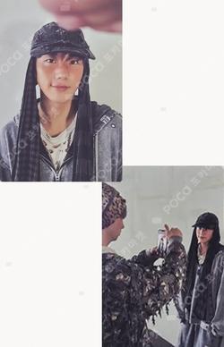 UNIQUE A Ver. Unit photocard image