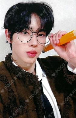 LOST JUMP UP Chael photocard image