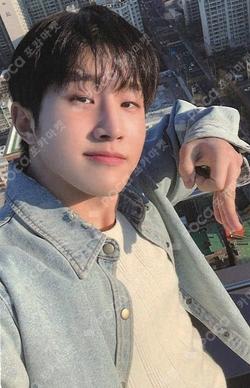 ASTRO 9TH ANNIVERSARY BEHIND BOOK [Wanna be your Star : Twilight] JINJIN photocard image