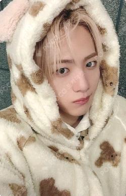 HOUSE OF TRICKY : WRECKING THE HOUSE MAKESTAR MINJAE photocard image