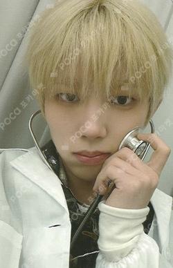 BRUISE 1st music MIN HO photocard image