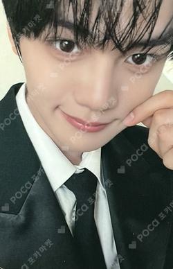 RE-FLOW CD SHOP LUCKY DRAW KIM GYUVIN photocard image