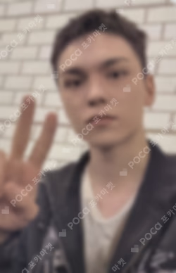 HAPPY BURSTDAY YIZHIYU VERNON photocard image