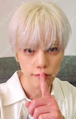 2026 SEASON'S GREETINGS [Re : Member] FNC STORE CHA HUN photocard image