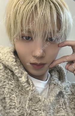 BRUISE 1st music MIN HO photocard image