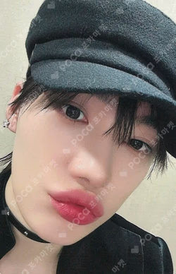 Unexpected YIZHIYU NEW photocard image