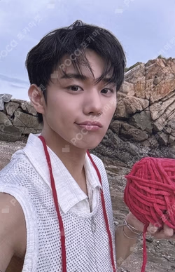 UNIQUE BROADCAST INTAK photocard image