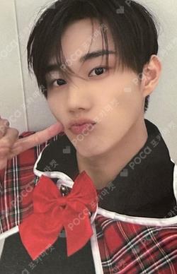 UNIQUE EVERLINE INTAK photocard image