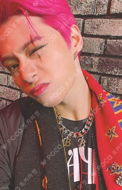 DEVIL KISSENT HWANWOONG photocard image