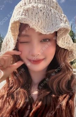 2026 SEASON'S GREETING i-dle & Soil Co. GMARKET MINNIE photocard image