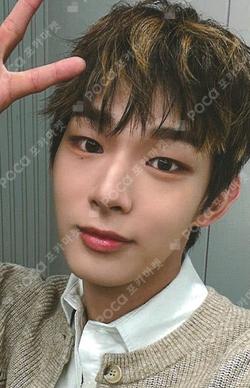 WHO WE ARE 1st music STEVEN photocard image