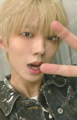 BRUISE 1st music MIN HO photocard image