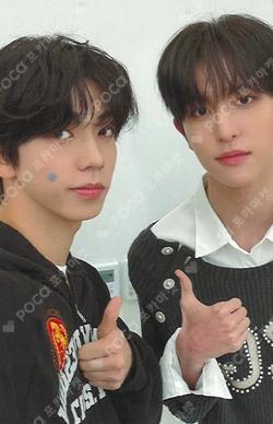 8TURN Unit photocard image